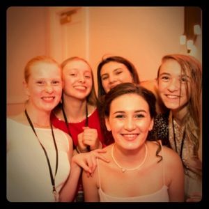 Meet your Posher, Dora